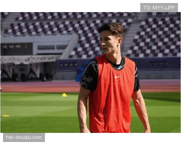 上海海港冬训热身赛遭遇两连败，先后不敌俄超泽尼特