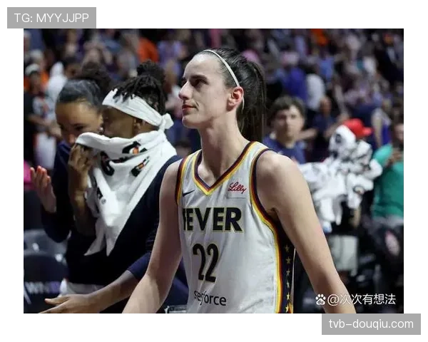 NCAA女篮锦标赛，爱荷华大学凯特琳·克拉克打破锦标赛总得分历史纪录